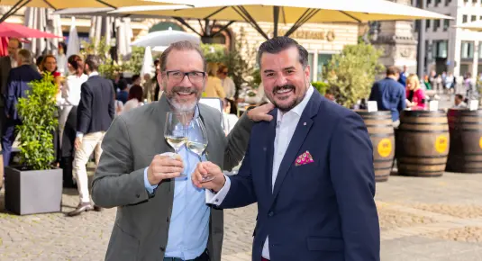 Ress & Rosso-Weinlounge - Opening