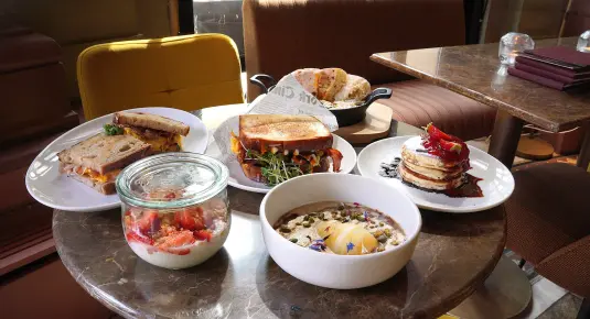 Rosso Suite - Weekend Brunch